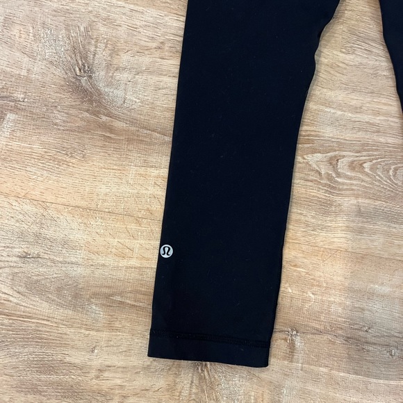 Lululemon High Rise Reversible Wunder Under Crop Leggings Size 4 - Picture 3 of 6